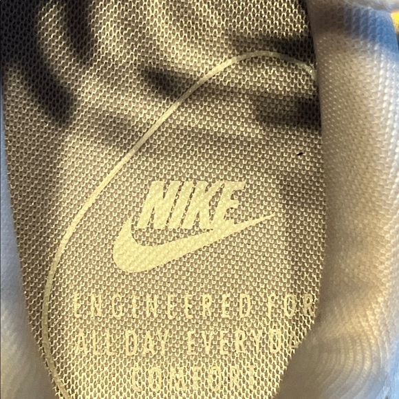 SOLD Nike Women's Air Max Plus TN White and Gold Sneakers - Picture 3 of 10